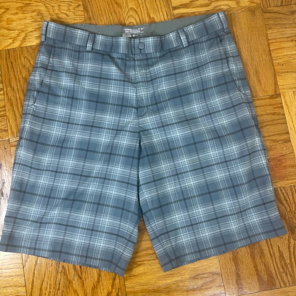 Nike Blue Plaid Men's Shorts - Picture 2 of 7